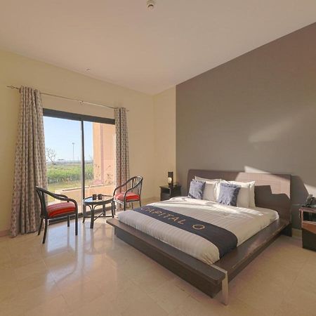 Capital O133 Al Sawadi Beach Resort & Spa Barka Extérieur photo