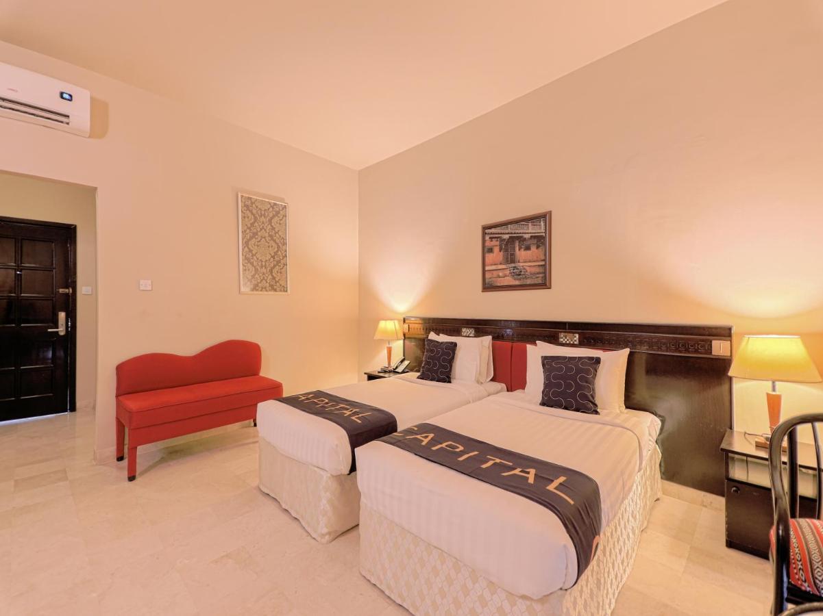 Capital O133 Al Sawadi Beach Resort & Spa Barka Extérieur photo