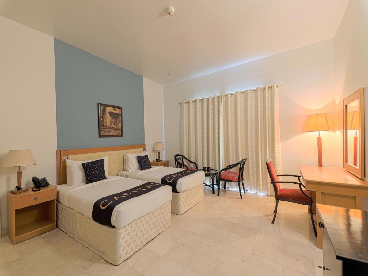 Capital O133 Al Sawadi Beach Resort & Spa Barka Extérieur photo