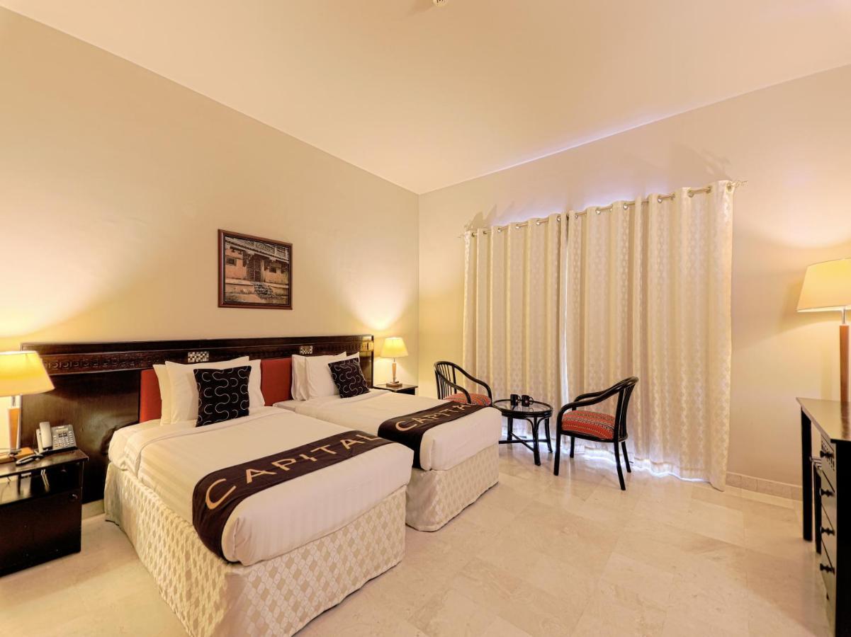 Capital O133 Al Sawadi Beach Resort & Spa Barka Extérieur photo