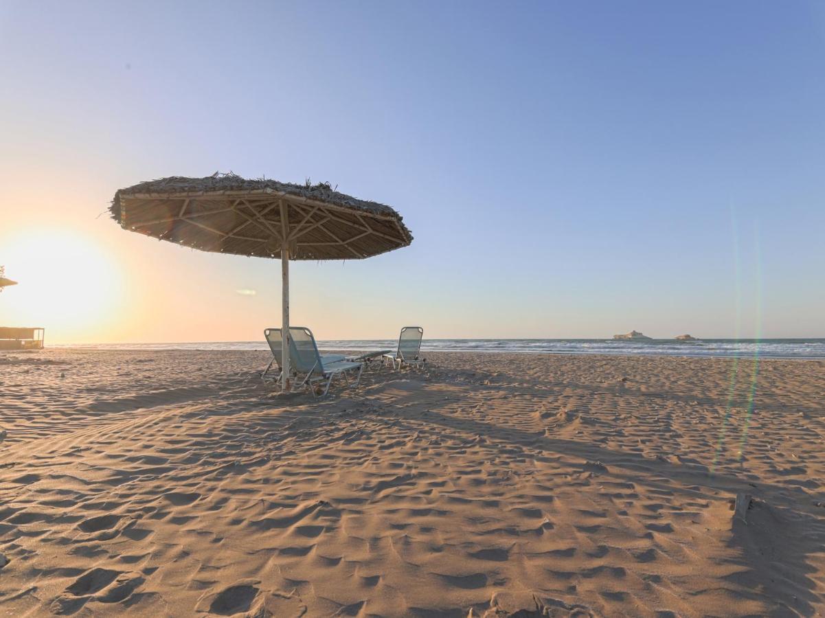 Capital O133 Al Sawadi Beach Resort & Spa Barka Extérieur photo